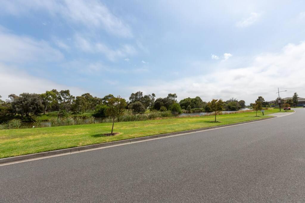 3 Bedroom Townhouse In Bonbeach Vic Exterior photo